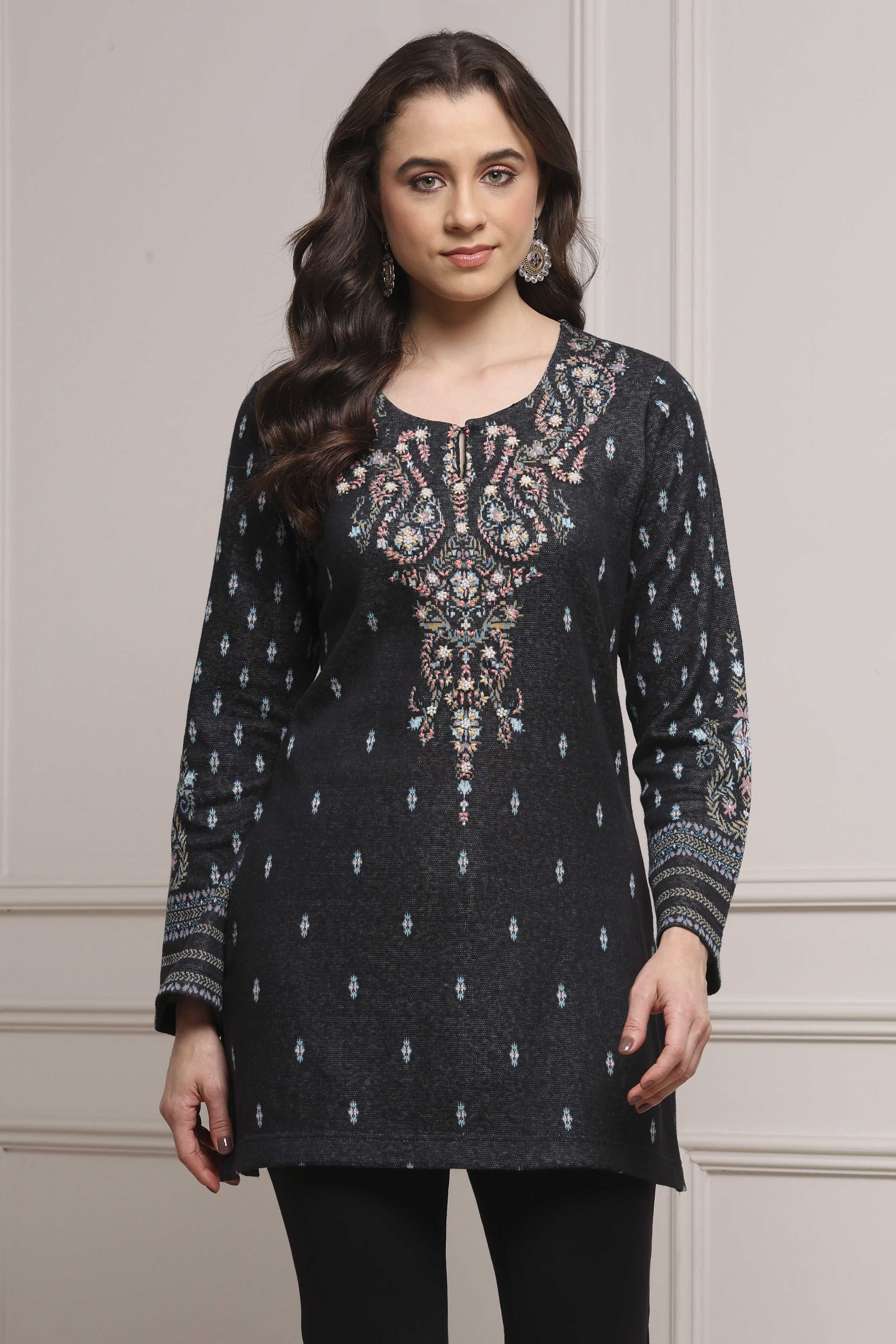 Black Cotton Blend Yarndyed Straight Kurta image number 5