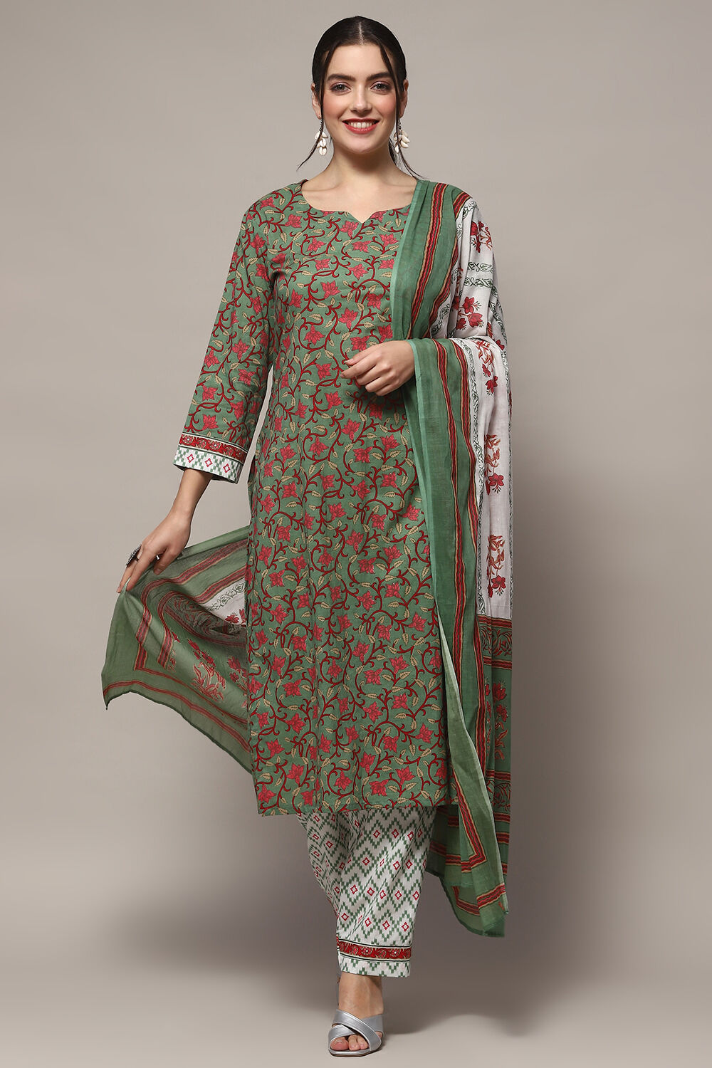 Green Cotton Unstitched Suit set image number 1