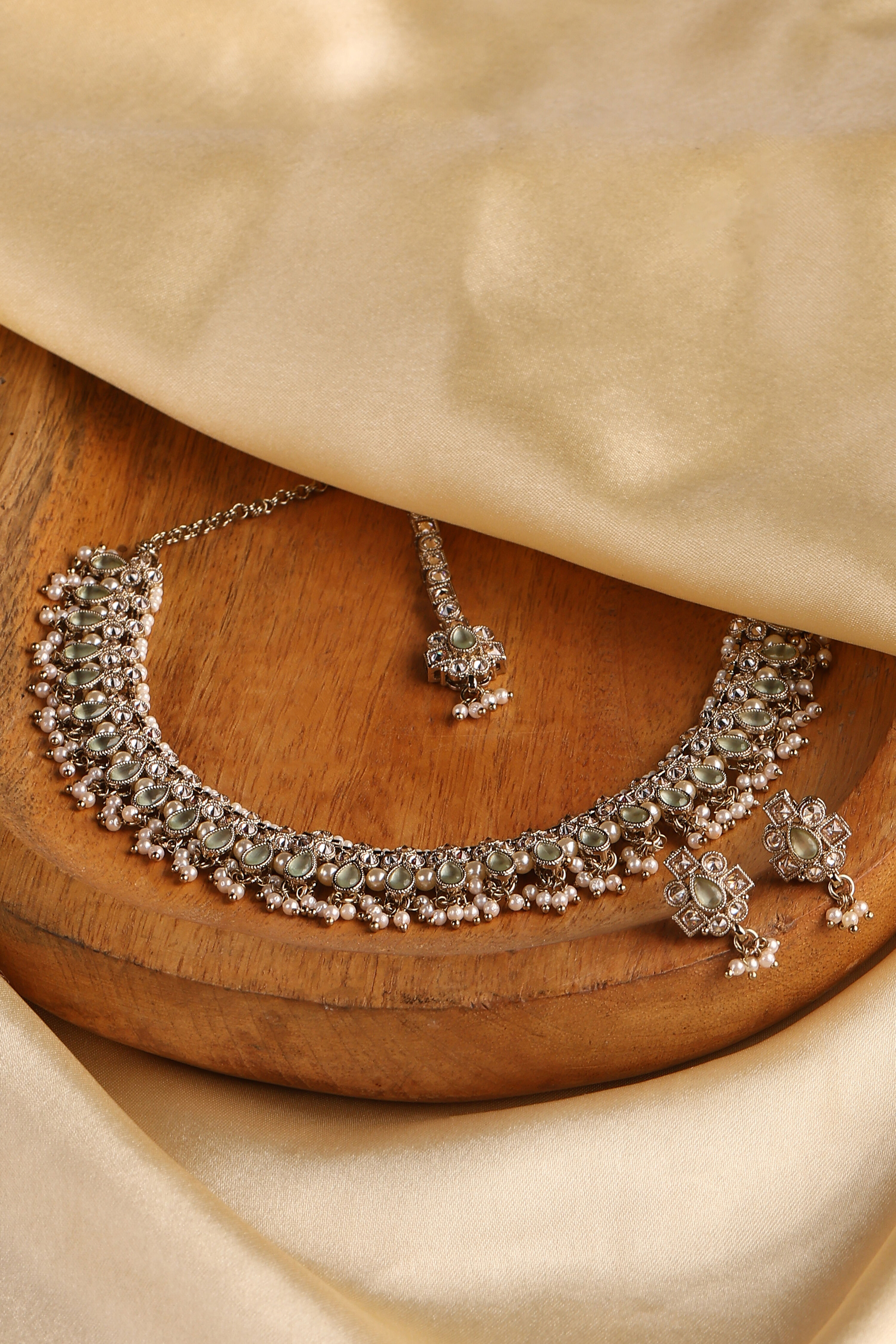 Mint Green Alloy Necklace Set image number 4