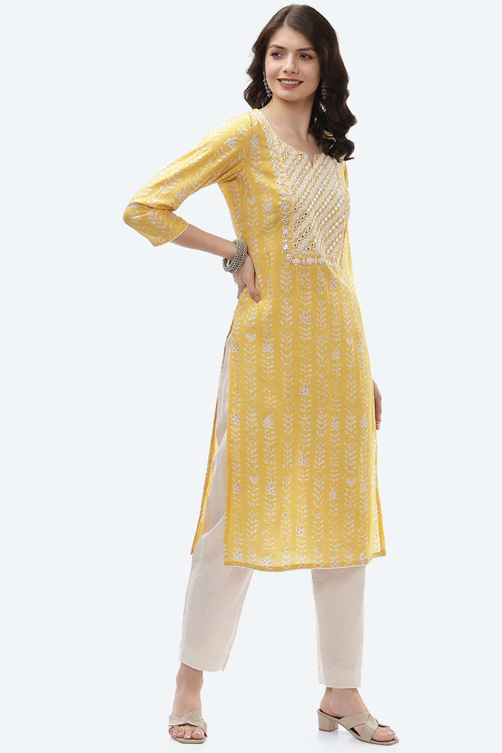 Yellow Cotton Unstitched Suit Set image number 5