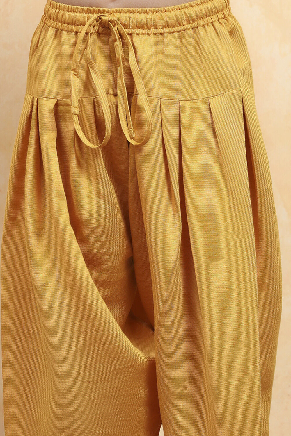 Yellow Cotton Dyed Straight Suit Set image number 2