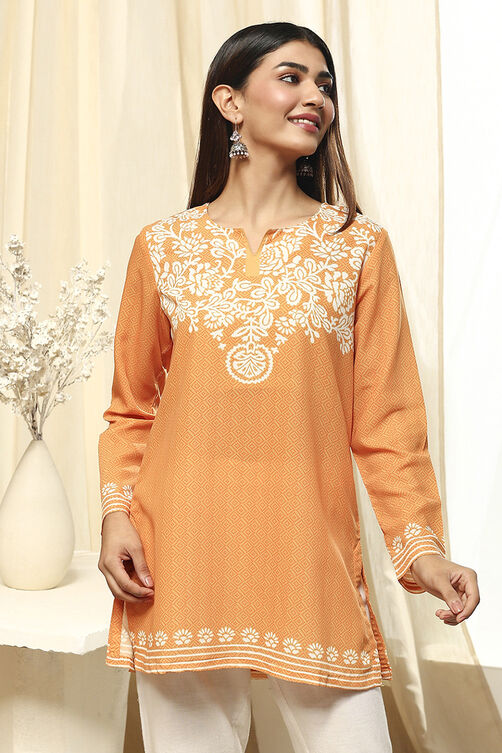 Mustard Yellow Printed Straight Short Kurta image number 5