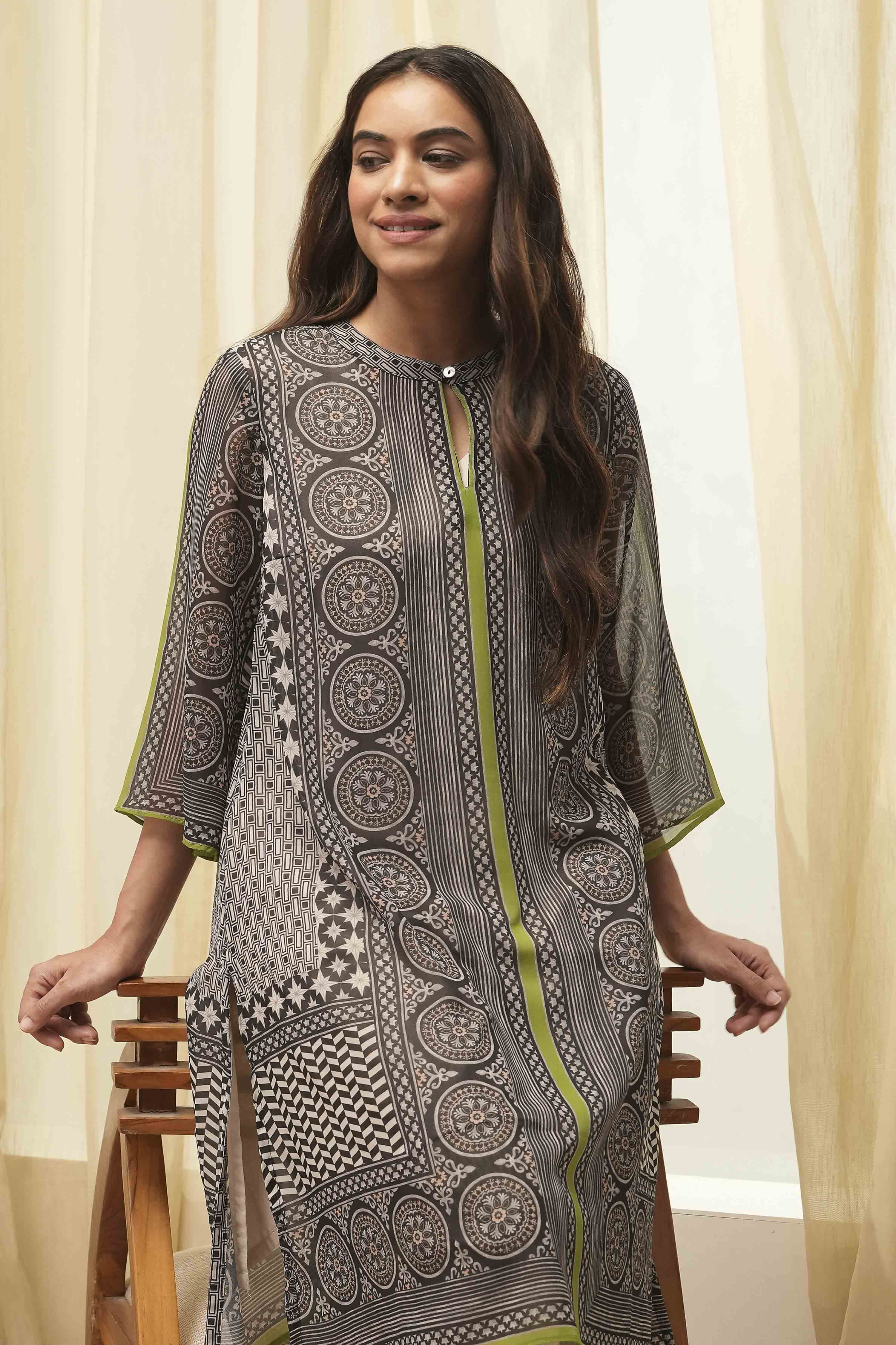 Black Printed Straight Kurta image number 2