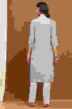 Lilac Cotton Blend Solid Regular Fit Straight Kurta image number 3