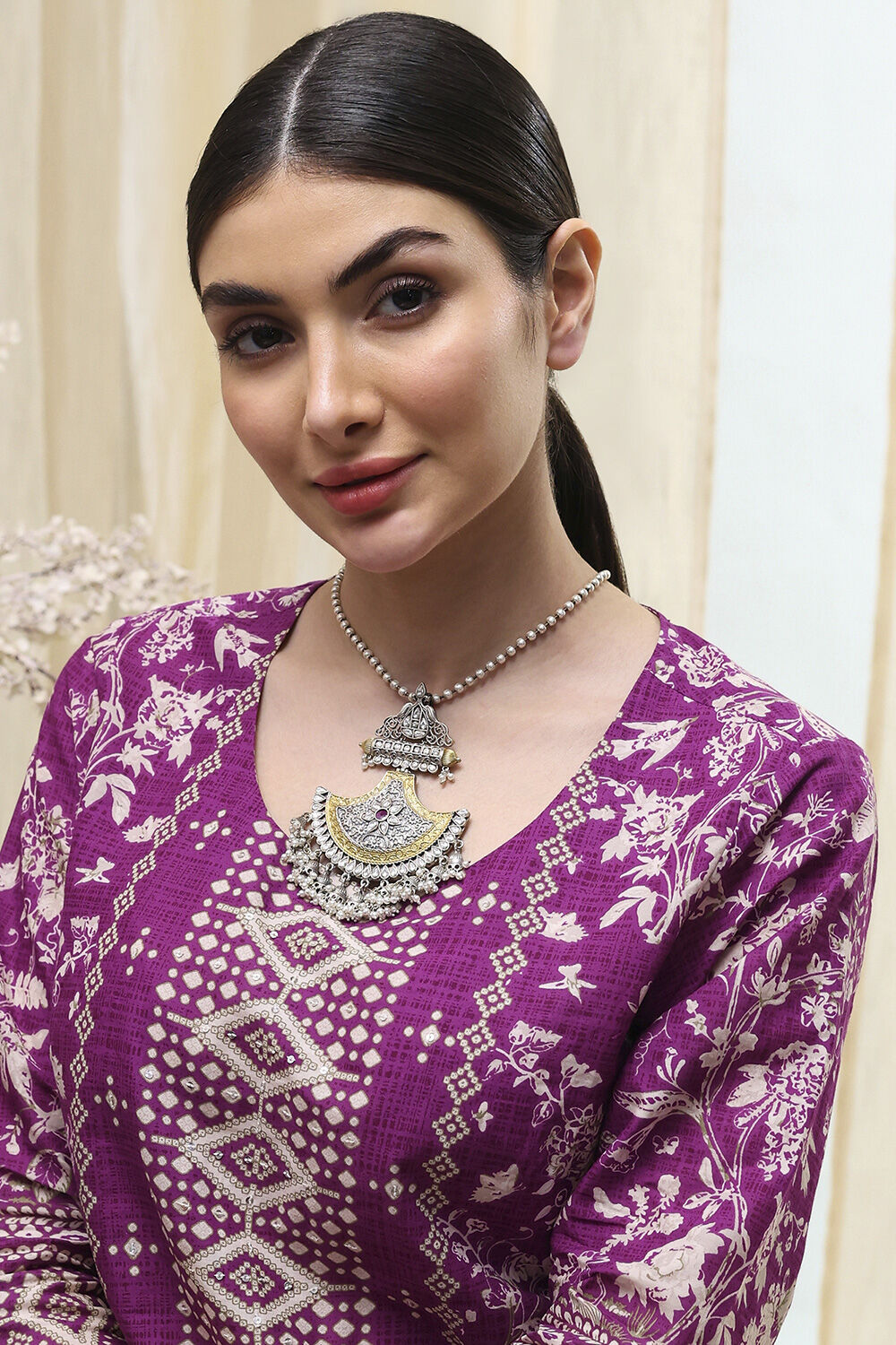 Oxidised-Gold Brass Necklace image number 3