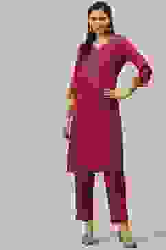 Wine Solid LIVA Straight Kurta Regular Pant Suit Set image number 5