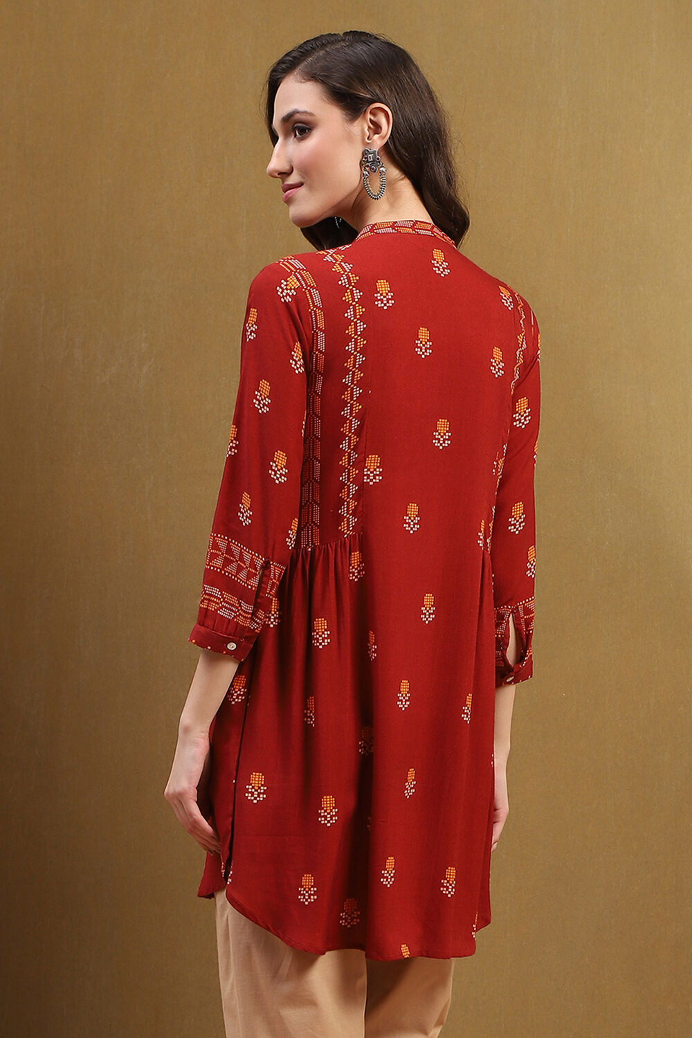 Navy Blue Floral Printed Gathered Short Kurta image number 3