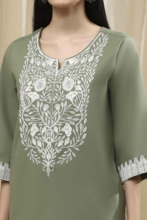 Maroon Cotton Dyed Straight Kurta image number 1