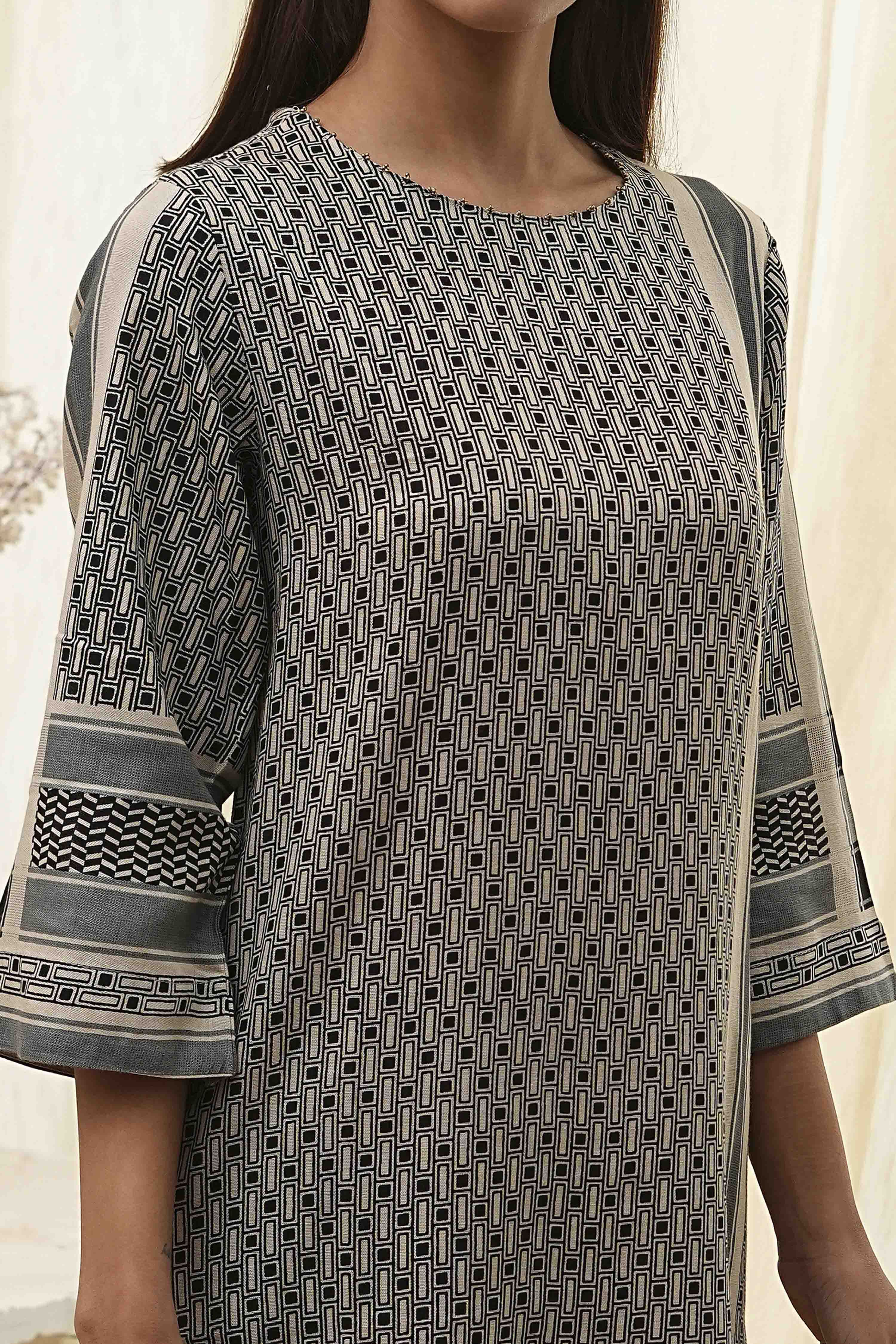Black and Beige Printed Straight Kurta Set image number 1
