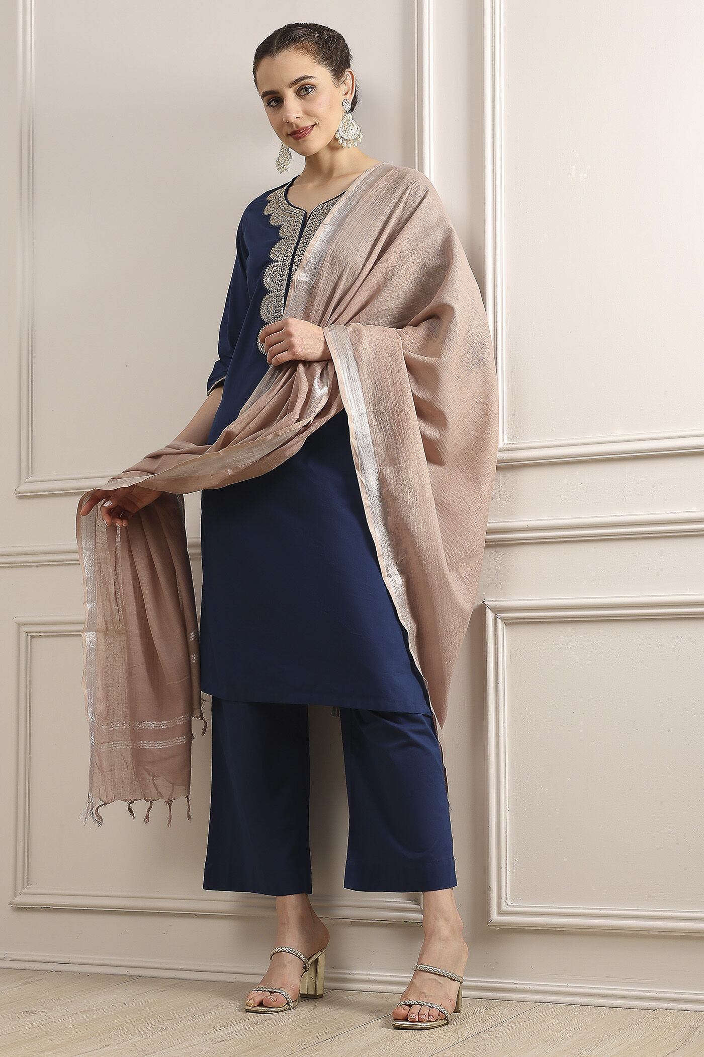 Pink Cotton Solid Dupatta image number 0