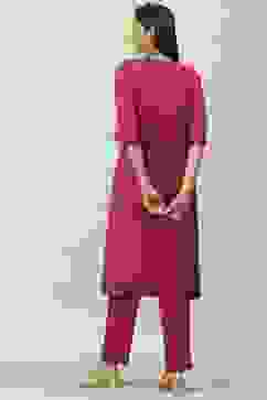 Fuschia Solid LIVA Straight Kurta Slim Pant Suit Set image number 4