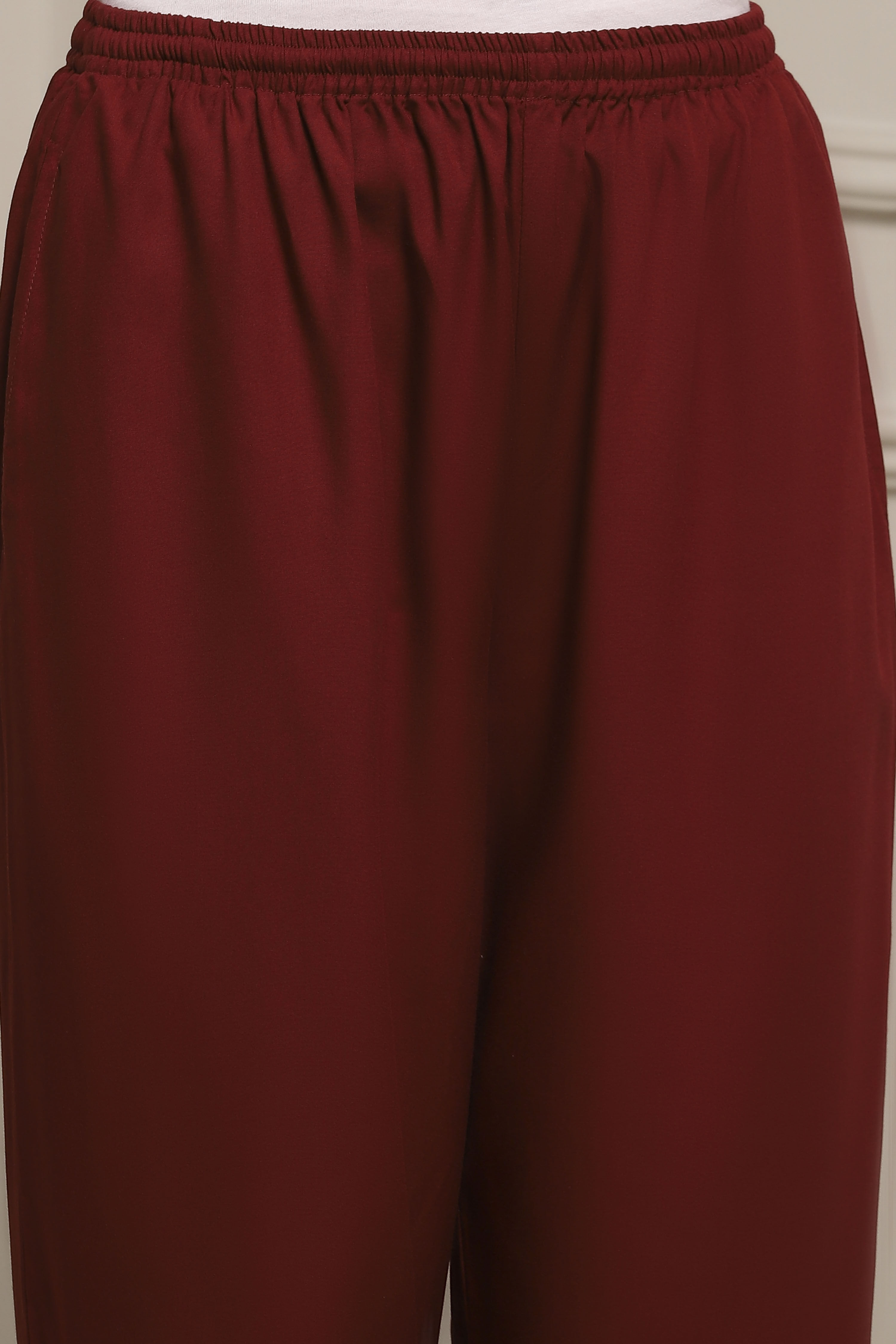 Green-Maroon Viscose Rayon Relaxed Solid Pants image number 1