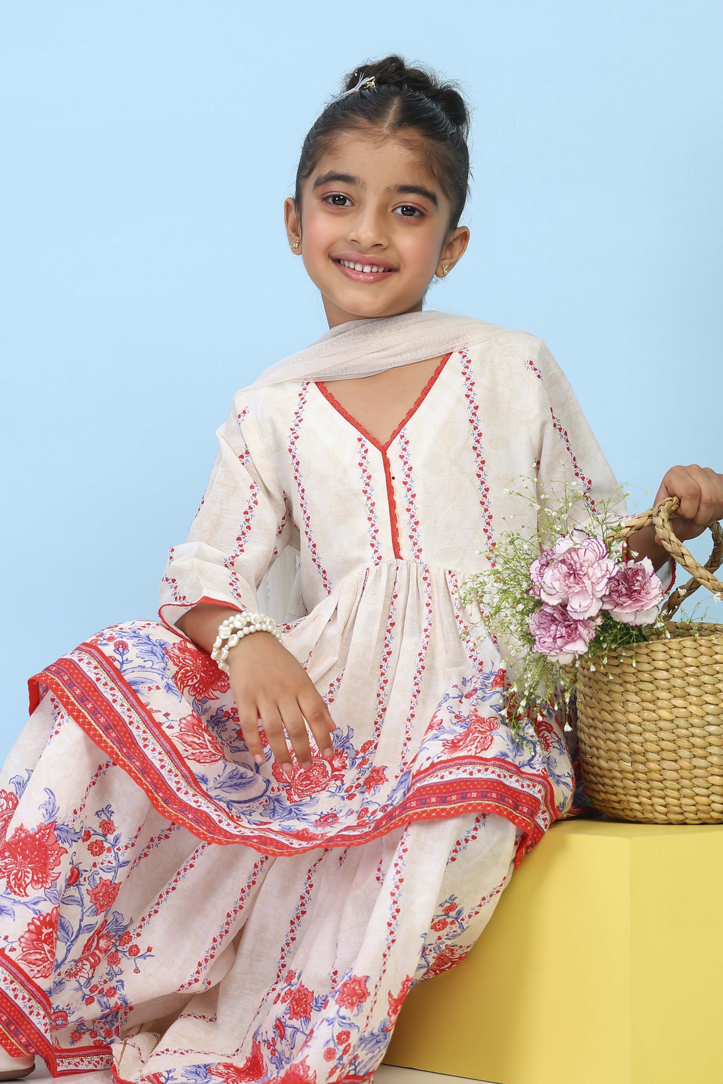 Off White Cotton Printed Gathered Suit Set image number 0