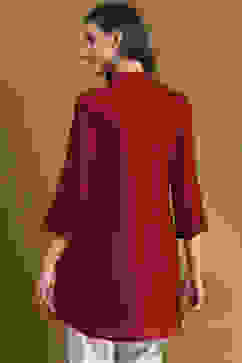 Crimson Red Solid Shirt Collar Straight Short Kurti image number 3