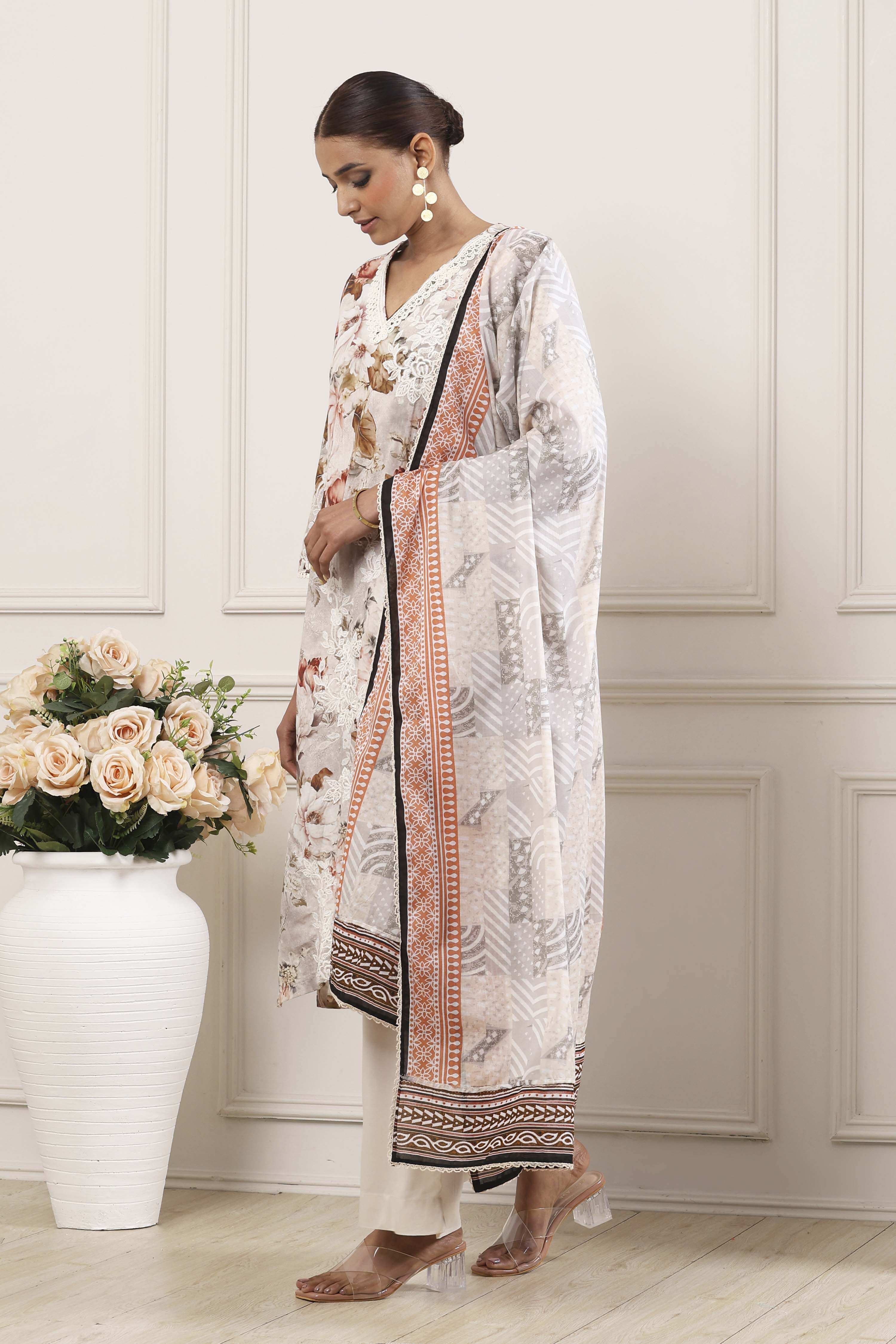 Beige Cotton Floral Printed Straight Suit Set image number 4
