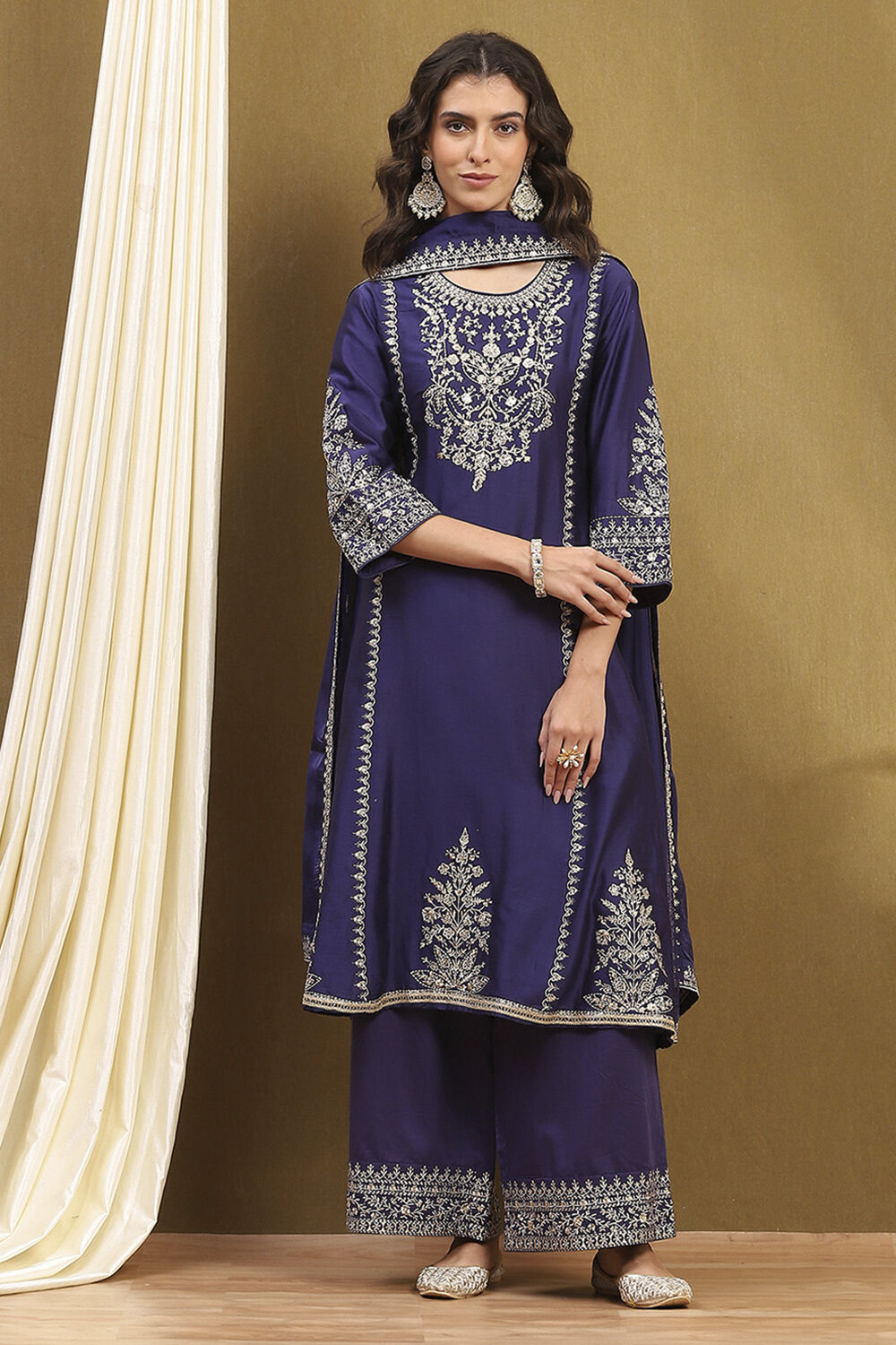 Purple Silk Chanderi Embroidered Kalidar Suit Set image number 7