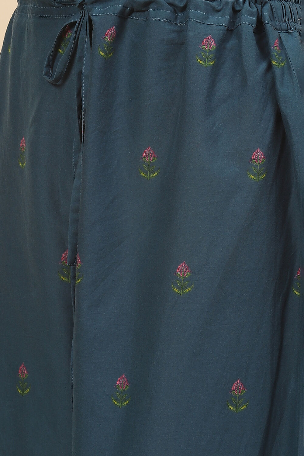 Peach Cotton Straight Kurta Palazzo Suit Set image number 3