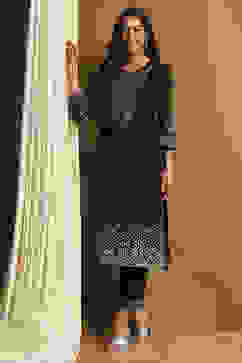 Black Jacquard Straight Set image number 0