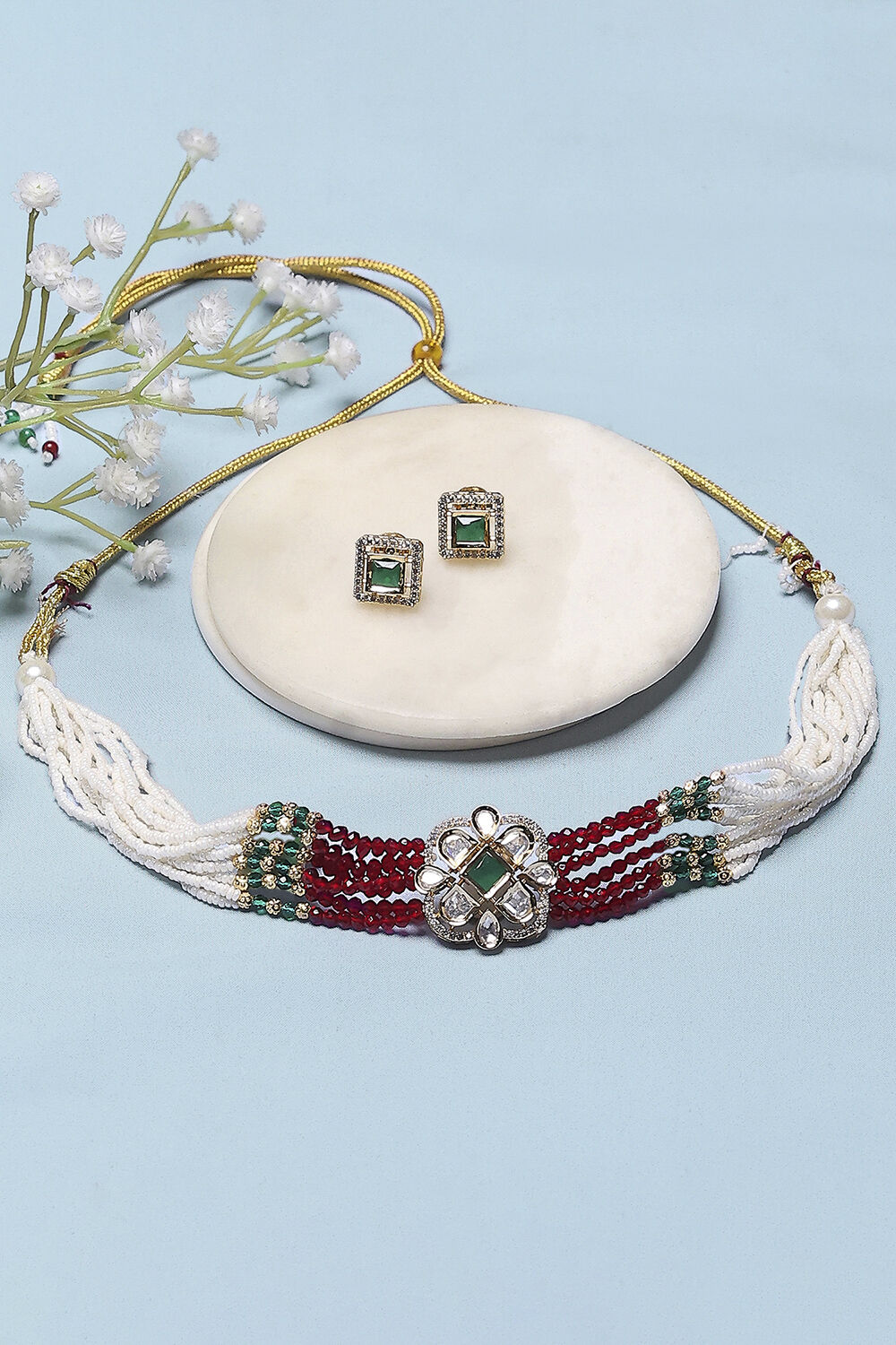 Maroon White Brass Choker Set image number 0