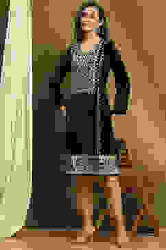 Black Velvet Embroidered Straight Kurta image number 0