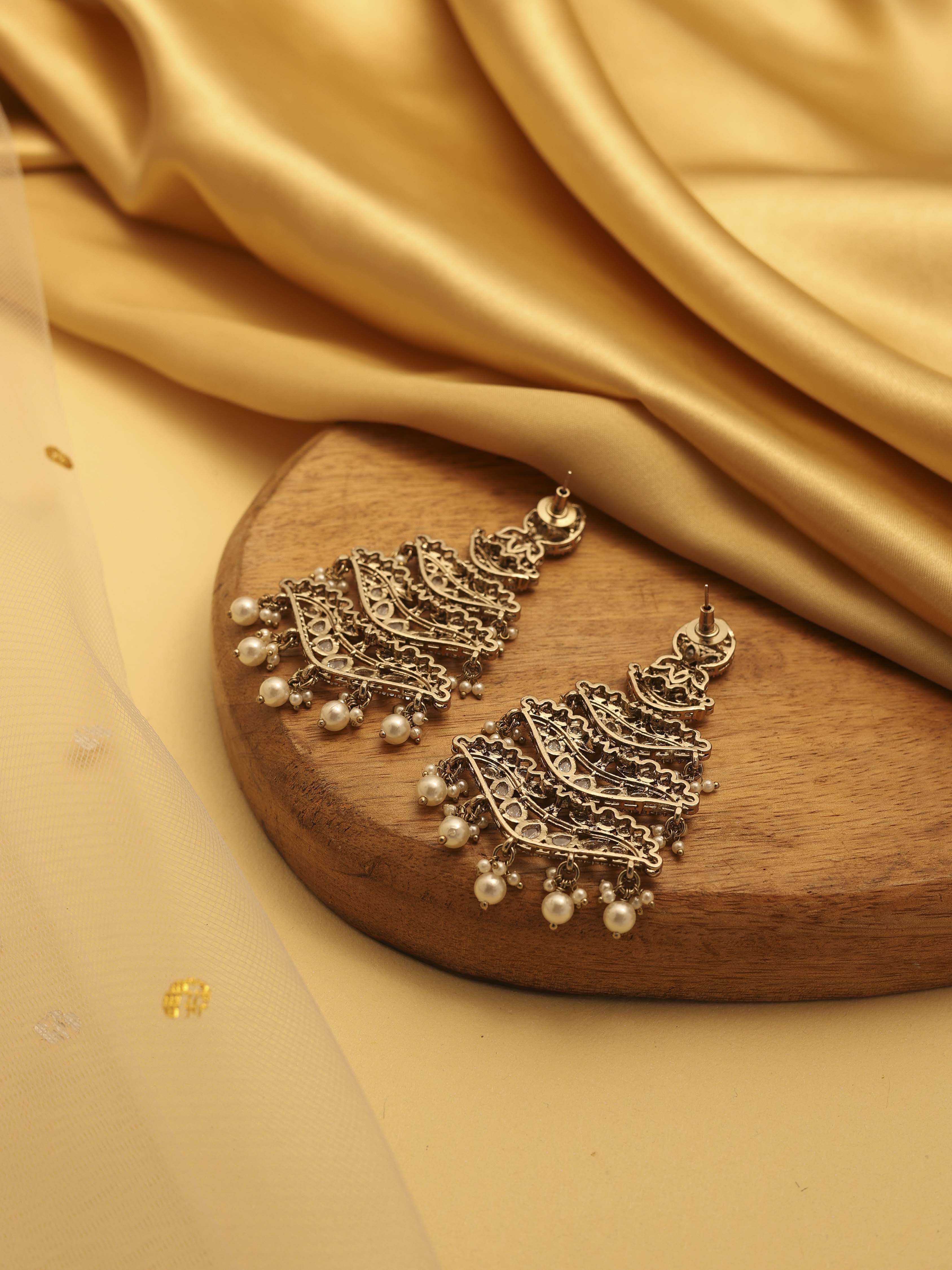 White Brass Drop & Danglers image number 2