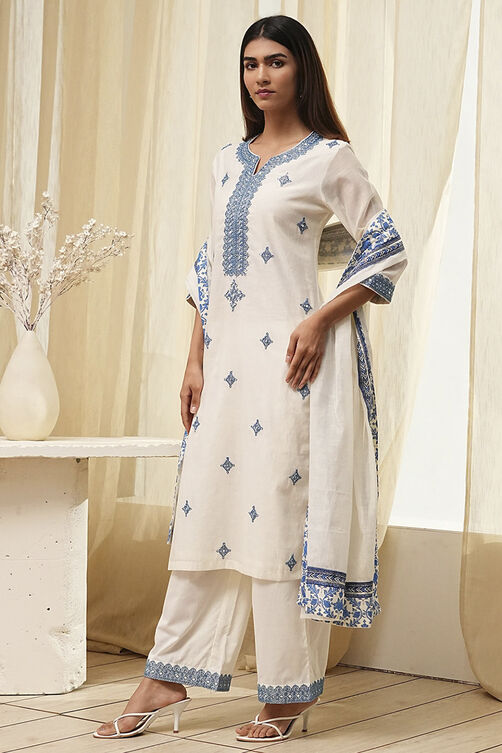 Pink Embroidered Straight Suit Set image number 3
