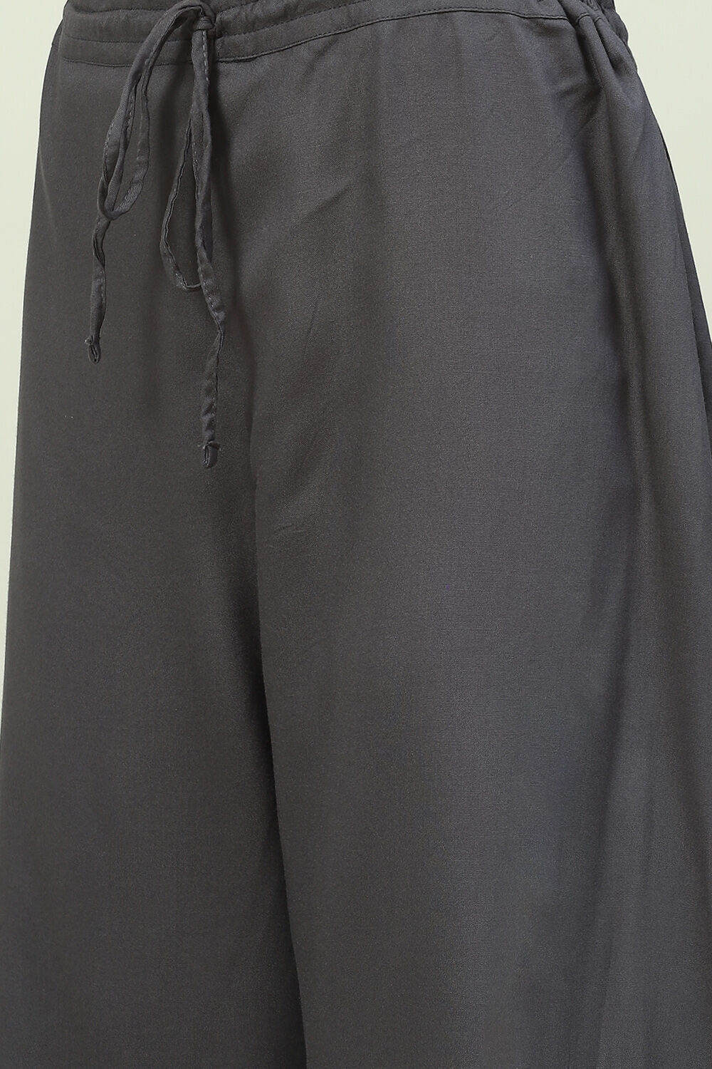 Blue LIVA Straight Kurta Palazzo Suit Set image number 2