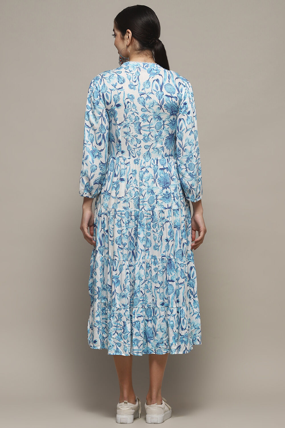 White and Blue Cotton Floral Tiered Dress image number 4