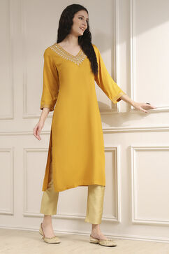 Yellow Solid Straight Kurta image number 4