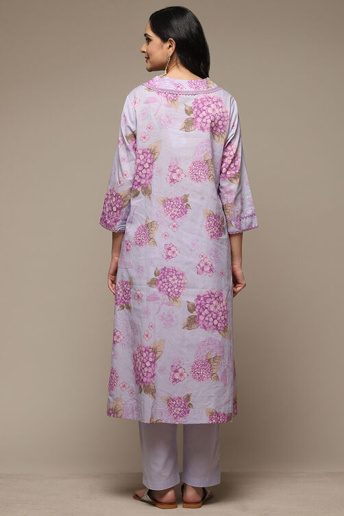 White & Pink Cotton Gathered Kurta Pants Suit Set image number 2