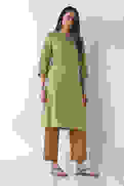 Mustard Viscose Rayon Relaxed Solid Pants image number 0