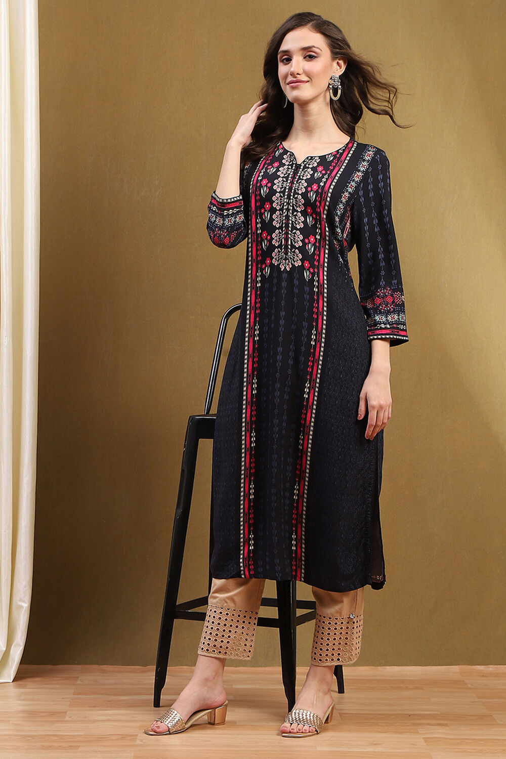 Berry Straight Rayon Kurta image number 0