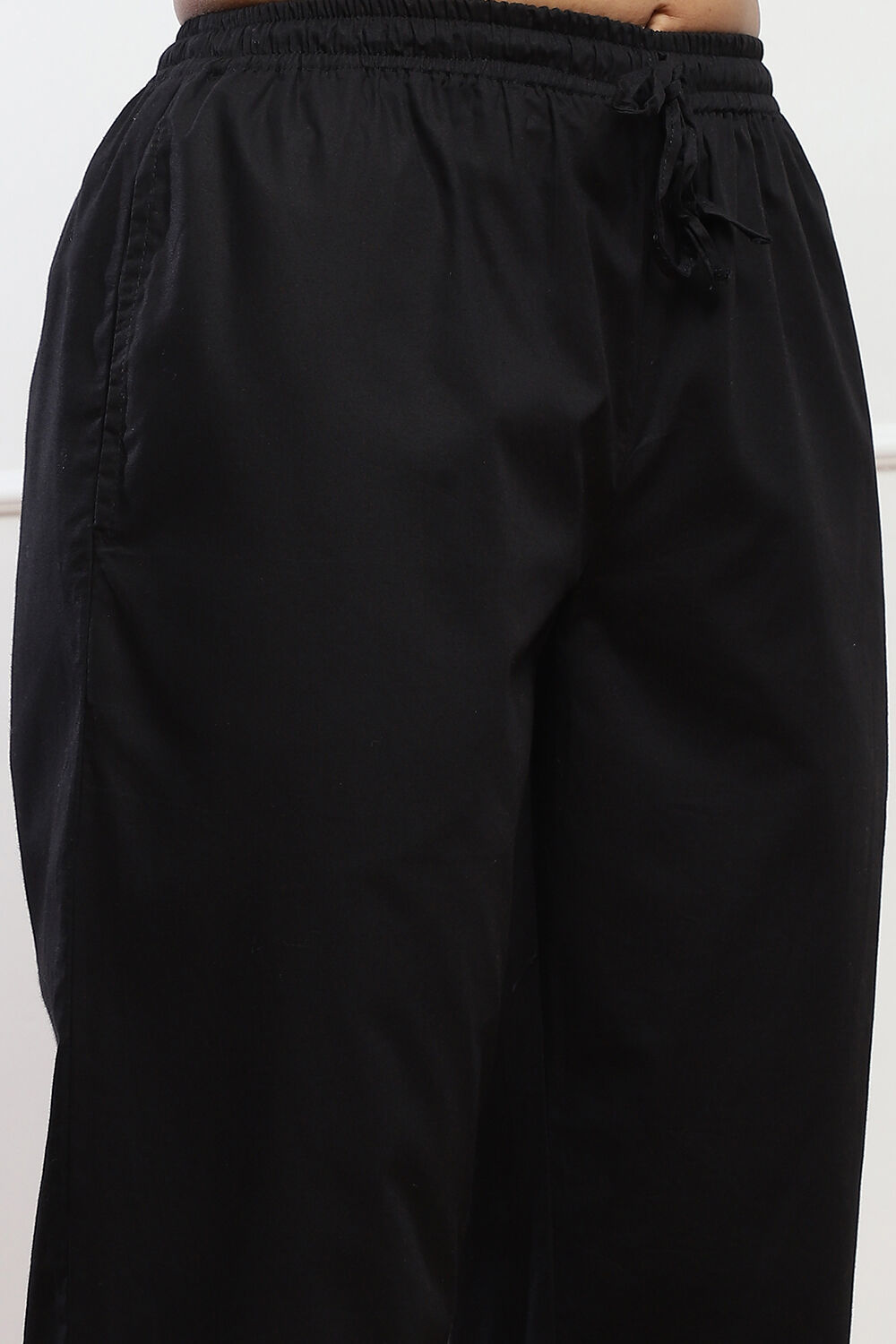 Black Cotton Solid Pants image number 1