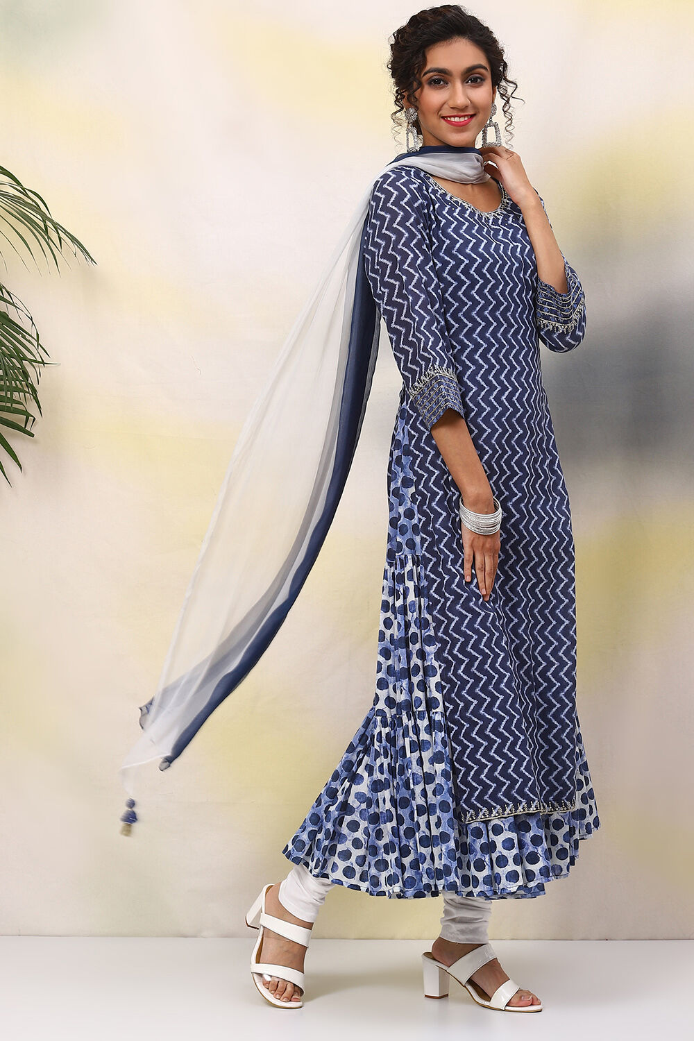 Indigo Straight Kurta Churidar Suit Set image number 7