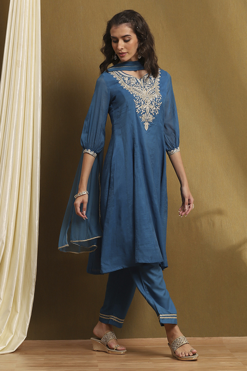 Green Embroidered Festive Kalidar Suit Set image number 0