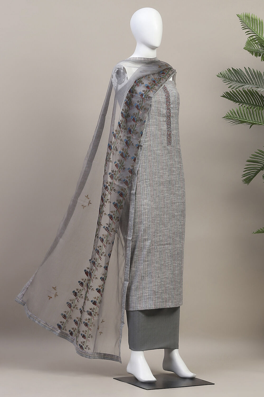 Gray Cotton Unstitched Suit Set image number 4