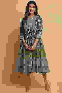 Black Cotton Tiered Dress image number 3