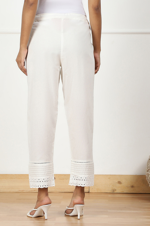 Red Cotton Solid Pant image number 4