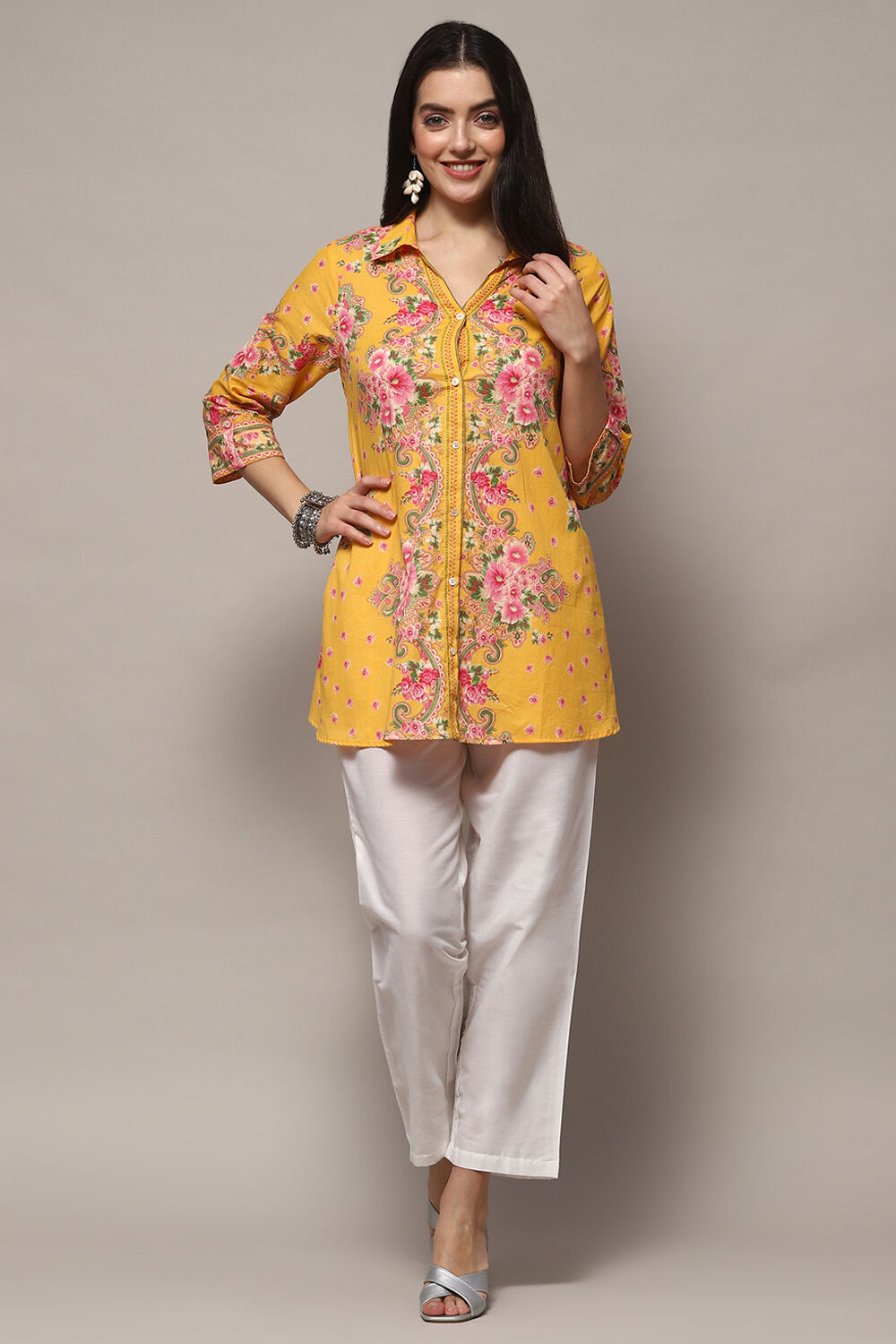 Yellow Cotton Straight Kurta image number 0
