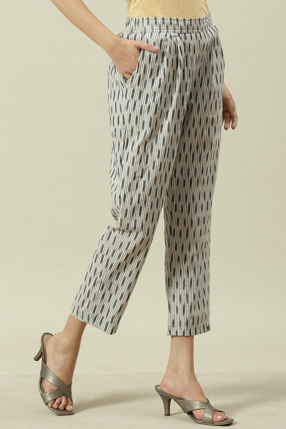 Off White Cotton Narrow Pant image number 3