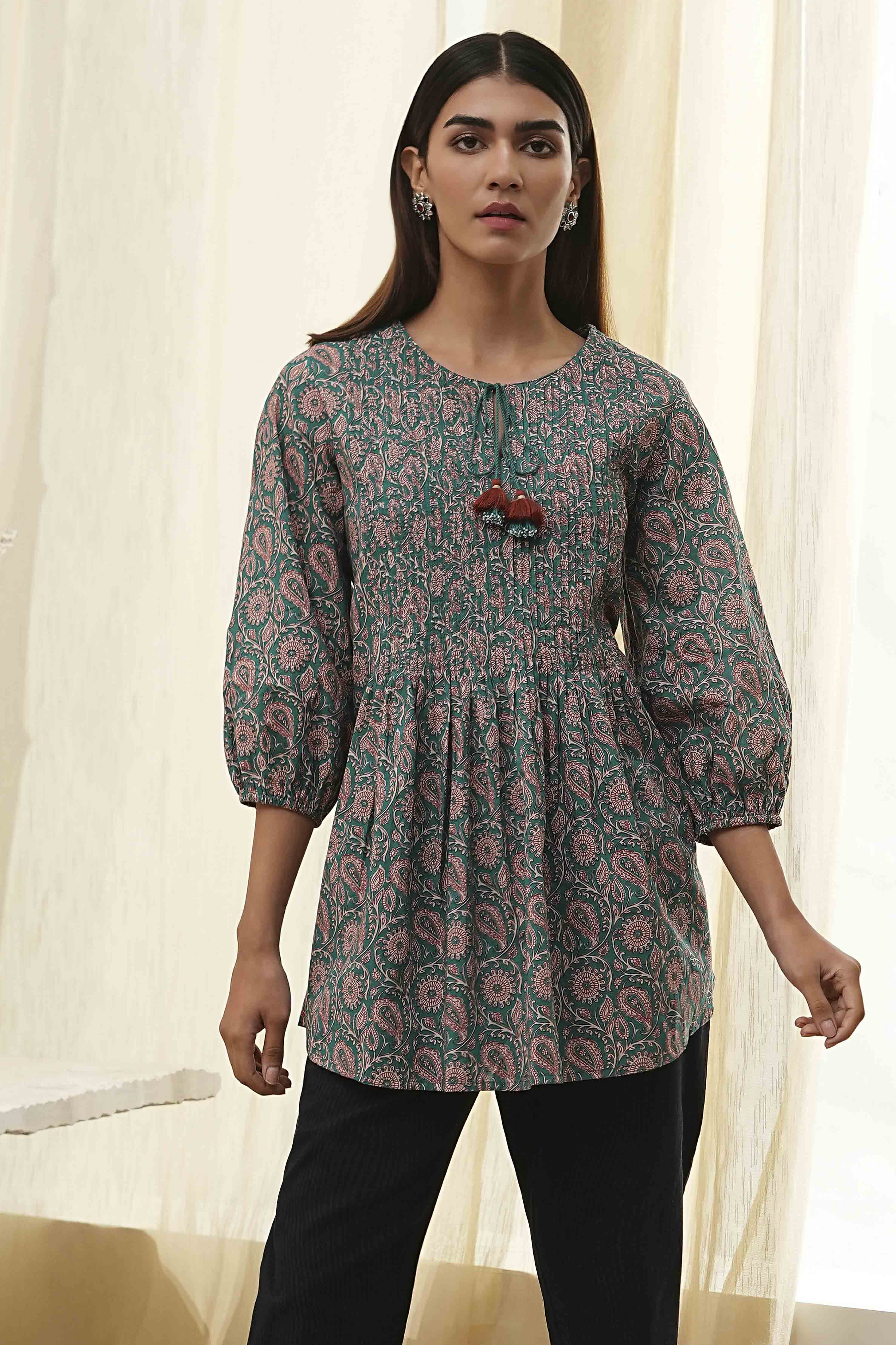 Teal Green Cotton Pleated A-Line Short Kurta image number 5