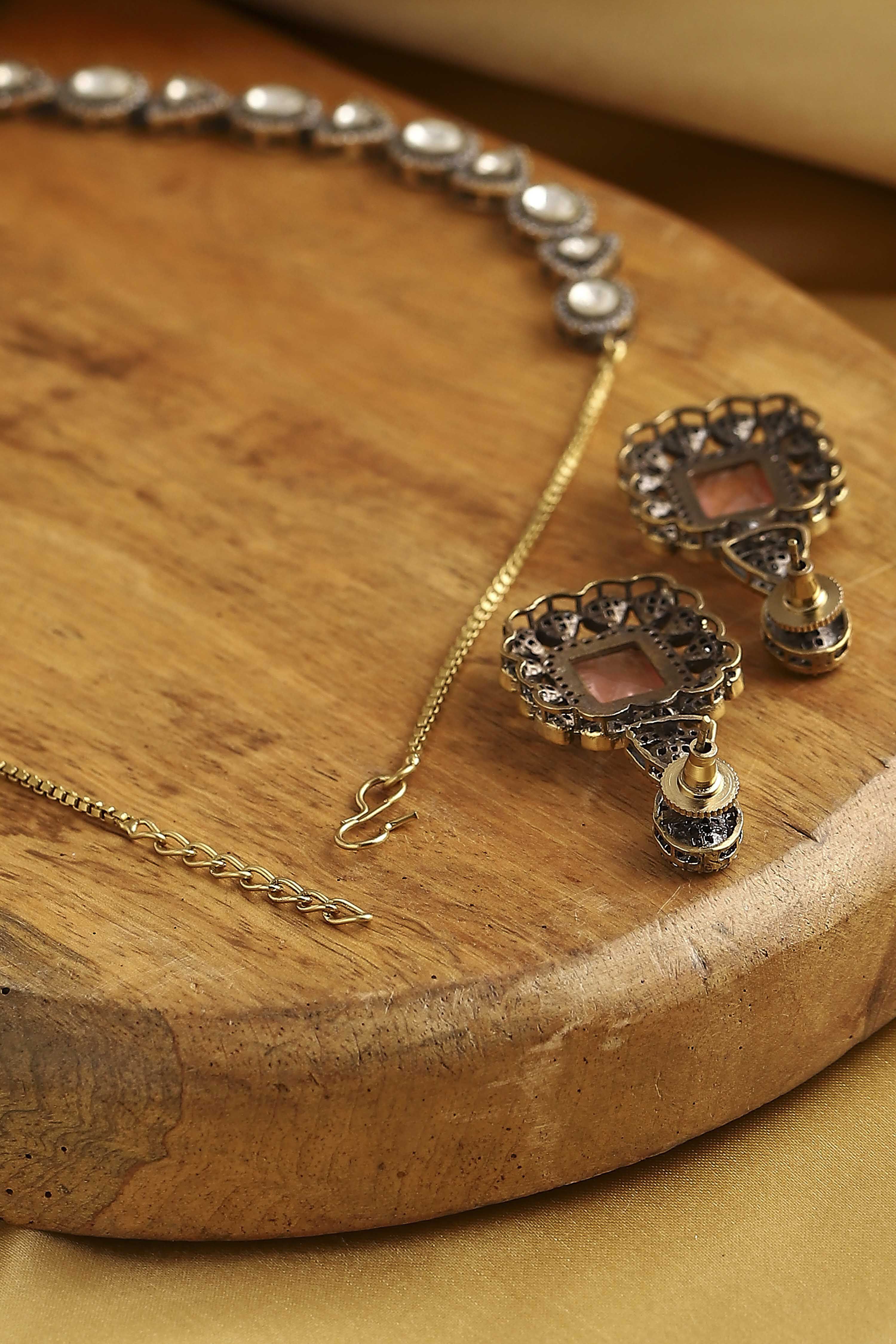 Light Pink Brass Kundan Set image number 2