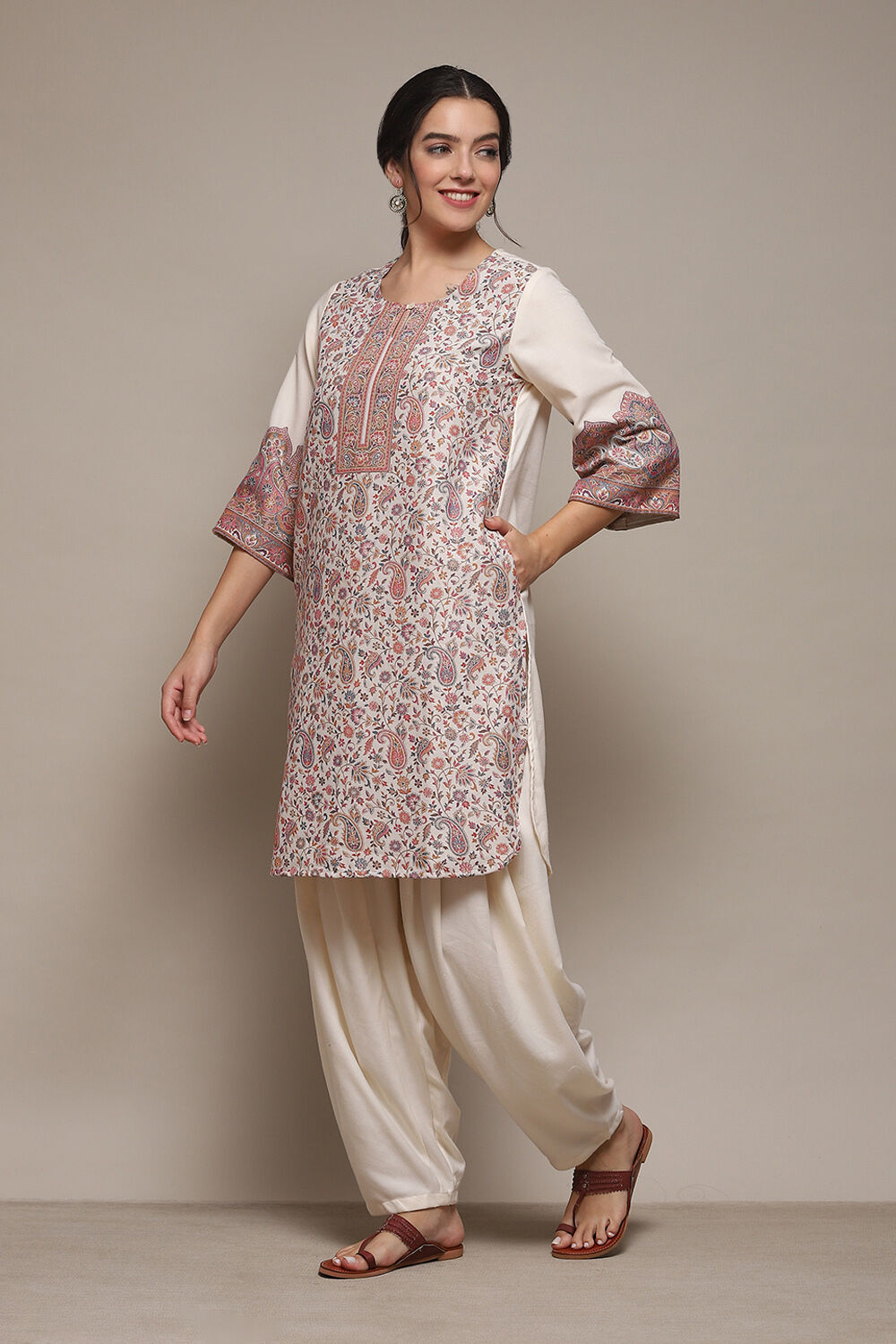 Off White Cotton Blend Straight Yarndyed 2 Piece Set image number 2