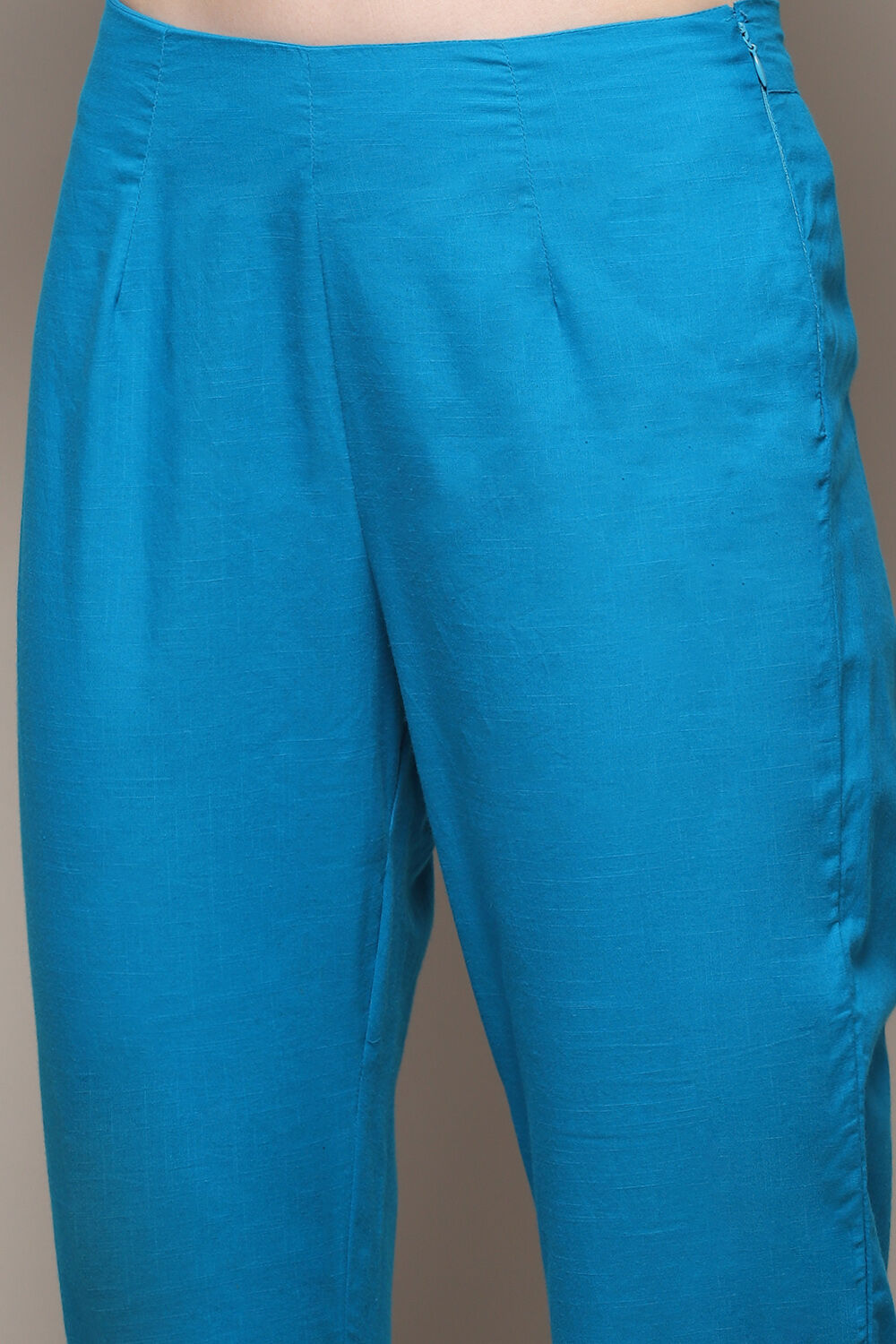 Yellow Cotton Straight Printed Kurta Slim Pant Suit Set image number 2