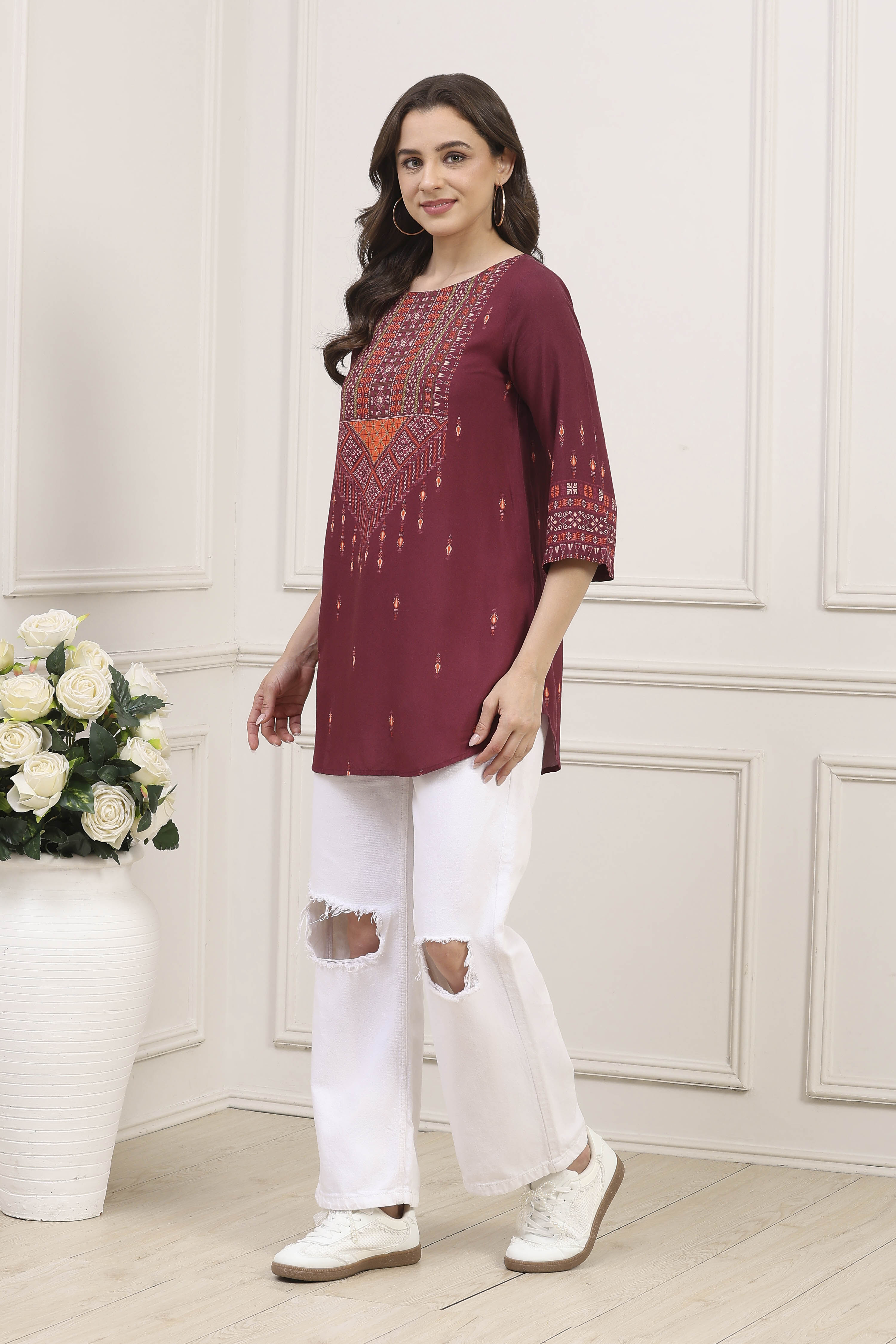 Green Maroon Rayon Printed Straight Kurti image number 2