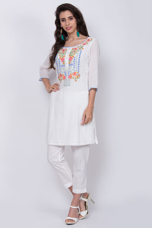 Blue Cotton Straight Short Kurta image number 2