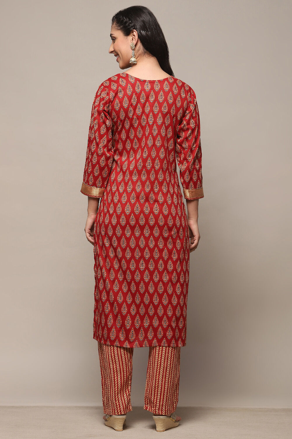 Red Cotton Unstitched Suit Set image number 6