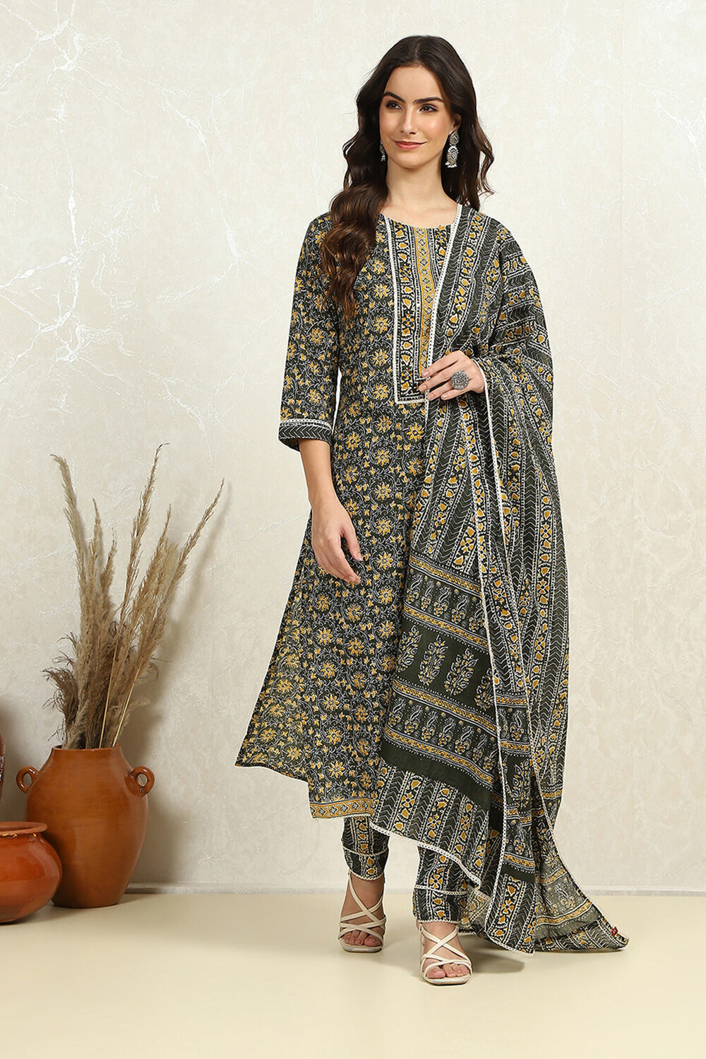 Green Cotton Floral Printed Unstitched Suit Set image number 1