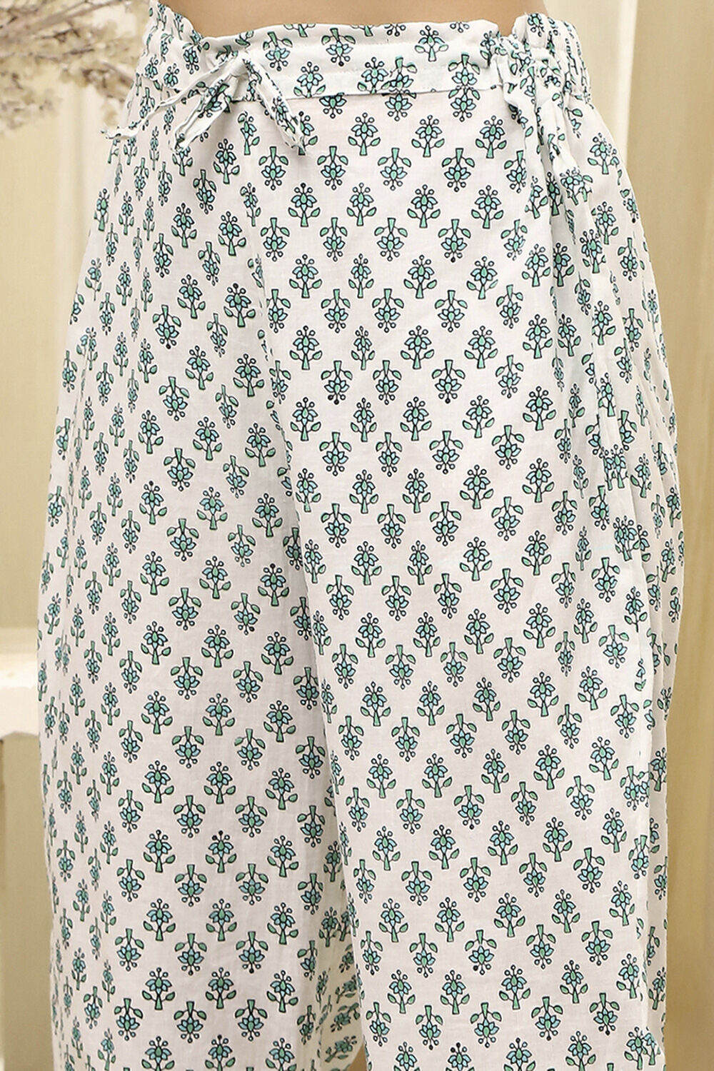 Lime Green and White Cotton Screen Print Unstitched Suit Set image number 3