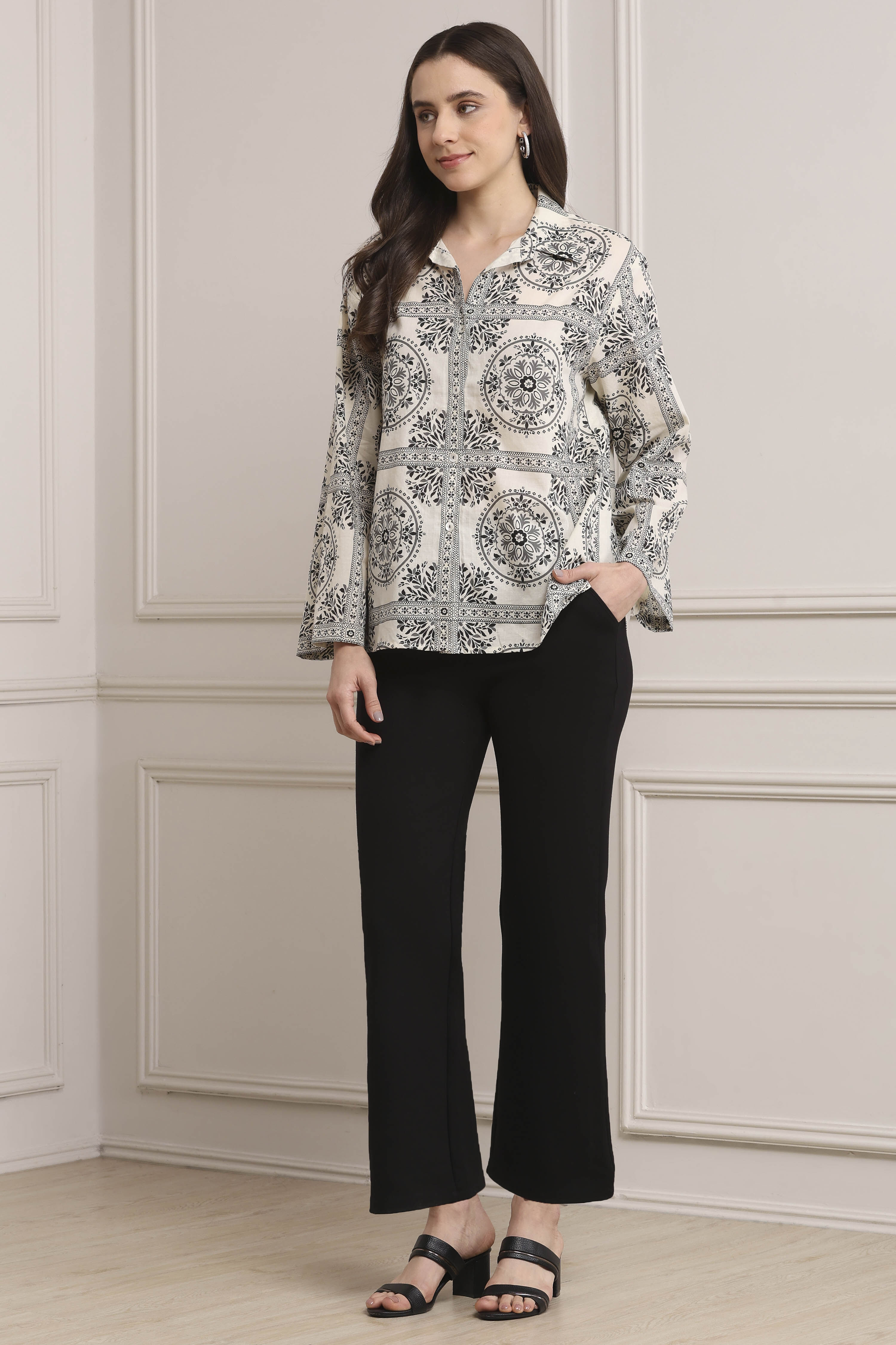 Black Cotton Printed Straight Shirt image number 5